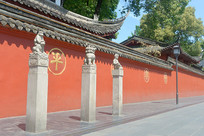 �ɶ�����Ժ��ǽ������˩��׮