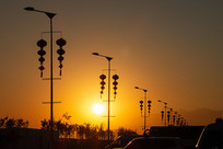 Ϧ���µ�·�Ƹ˵���