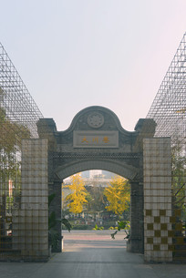 �ɶ��������������Ʒ� 