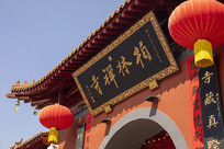 ���ݰ�������ɽ��