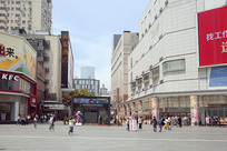 �ɶ�����·�����··�ڹ㳡