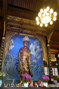 �ɶ����������֮����ľ����