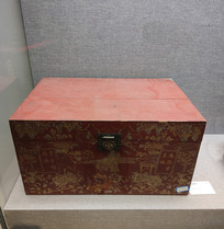 ������ľ����