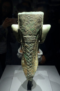 ���ǶѲ������ͭ��ͷ��