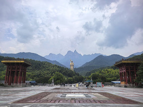 九华山峰地藏菩萨