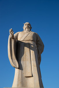 ģ