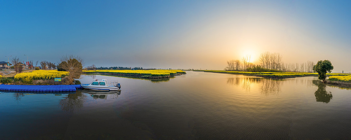 宽幅兴化千垛油菜花田日出全景