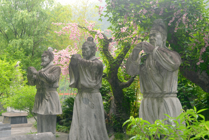 陕西石门栈道 桃园三结义雕塑
