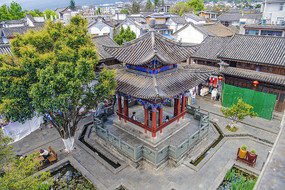 云南大理古城双檐四角凉亭