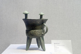 河南洛阳博物馆 商代青铜器铜斝