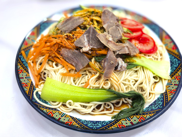 牛肉拌面