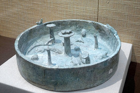 勉县博物馆老道寺出土东汉绿铅釉红陶陂池 