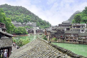 凤凰古城沱江 特色民居建筑群 