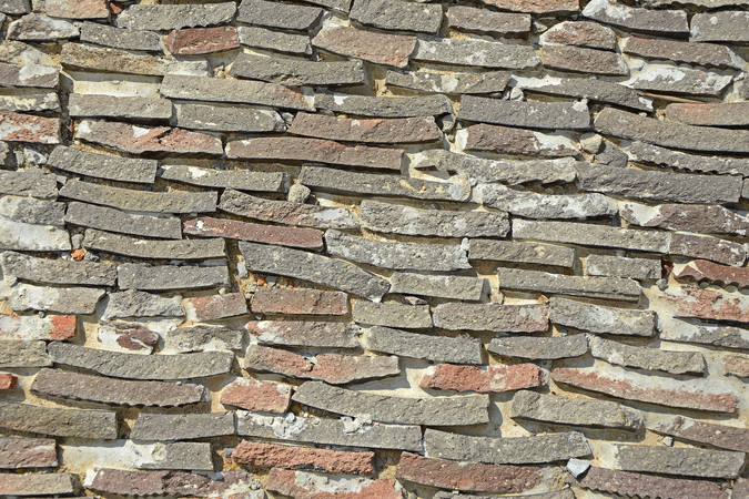 ʯ��ǽ����