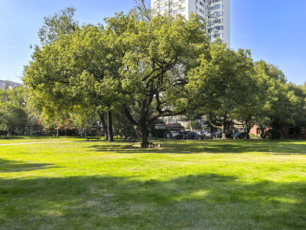 ����У԰������