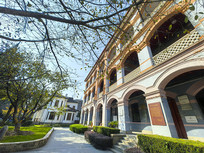 ����У԰�ݽ�¥