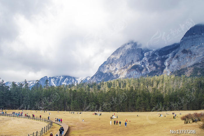 ����ѩɽ�����ƺ���ɽƺ����ͼƬ