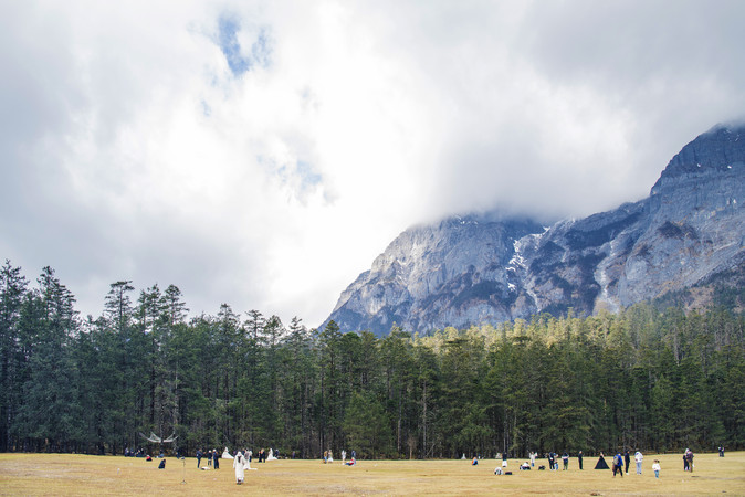 ����ѩɽ����������ɽƺ����