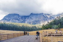 ����ѩɽ��ɽƺ�۾�̨������