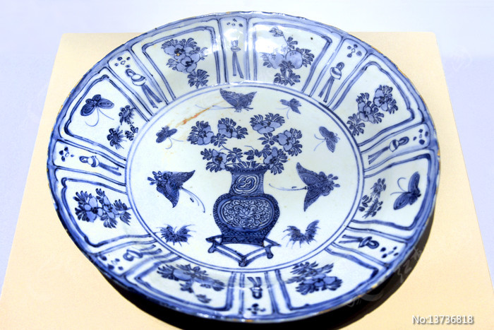 �㶫ʡ���ڲ���������໨ƿ������ͼƬ