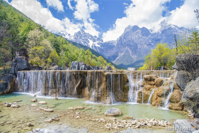 ���¹����κ����������Ӷ���ͼƬ