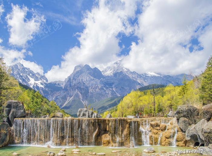 ���¹����κ����������Ӷ���ͼƬ