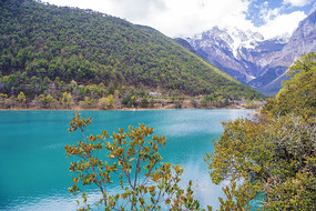 ���¹���Һ����ɽ������ѩɽ