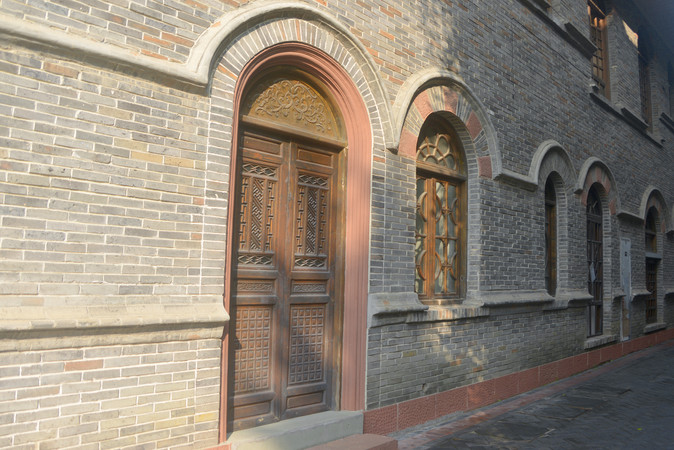 �������ڹ���Բ�����Ŵ� 