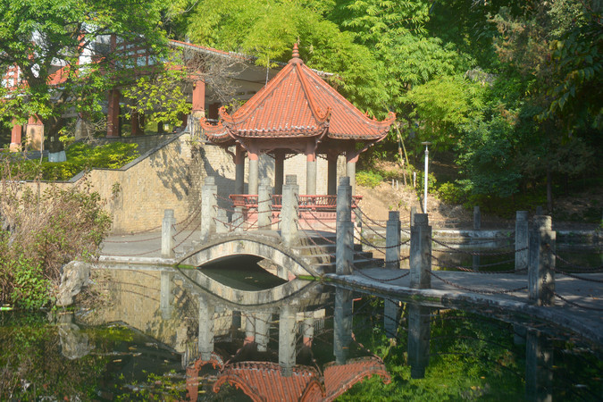 �Ĵ������ؽ���ɽ�羰��ˮ��԰�ֽ���