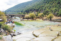 ����ѩɽ���¹Ȱ�ˮ̨��ˮ��