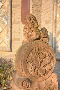 ��ʽ���լ��ʯʨ����ʯ 