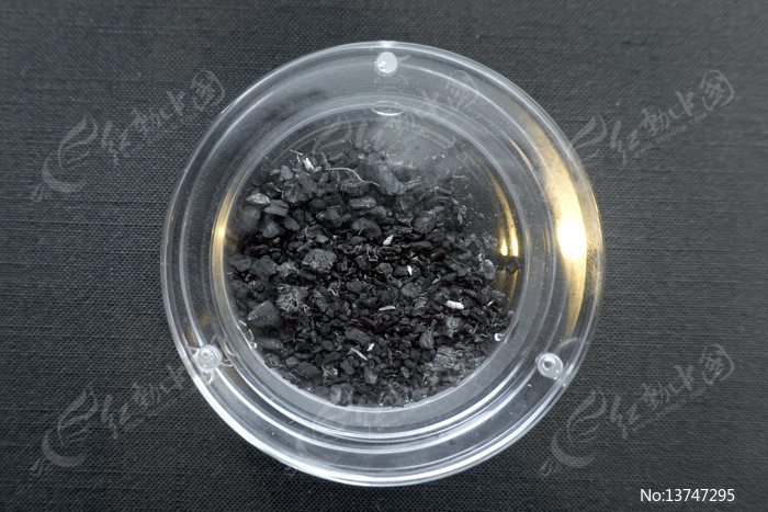 ������������ͷ�Ķ���ַ������Ĵ�̼������ͼƬ