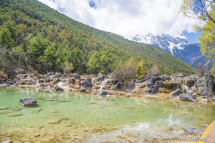 ���¹����º���ɽ�����Ӷ���ͼƬ