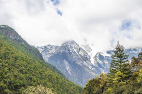 ��������ѩɽ���Ӷ�ɽ��ɽ��