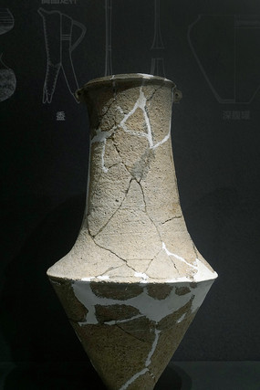 ���ǶѲ���ݵ�����������������ĸ�ں� 