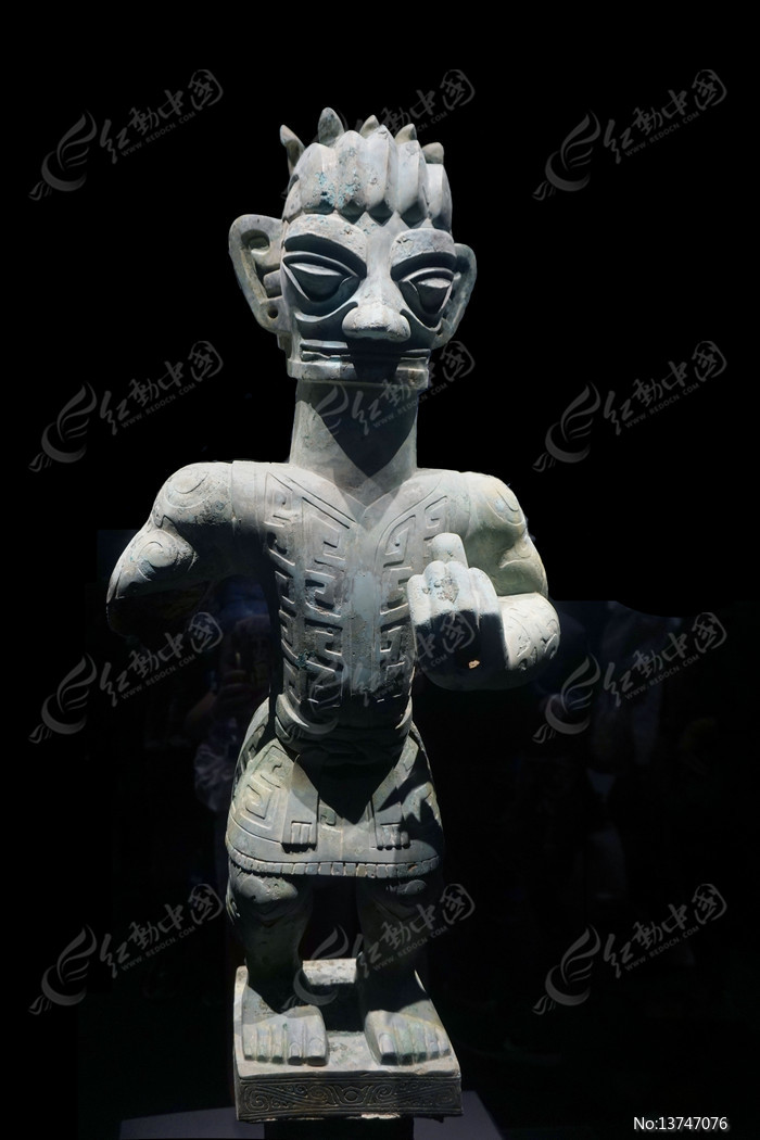 ���ǶѲ������ͭ��ȹ������ͼƬ