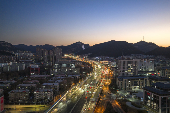 ɽ��ĺɫ��ͨ����