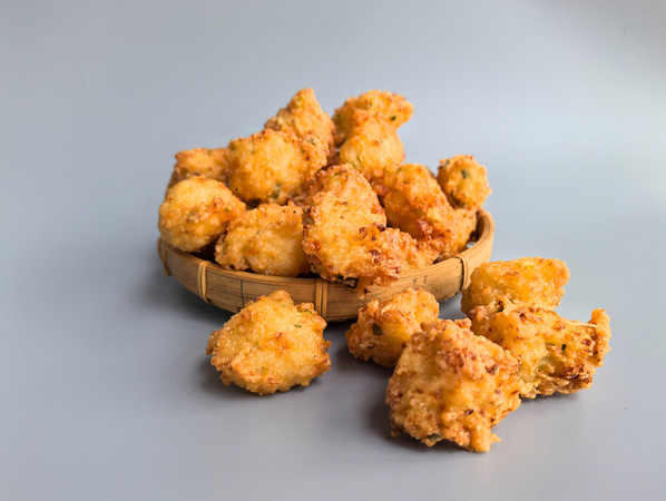 ��ɫ����