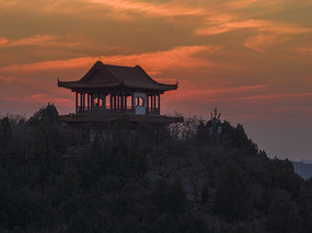 ��ϼ�е���ʽ��ͤ